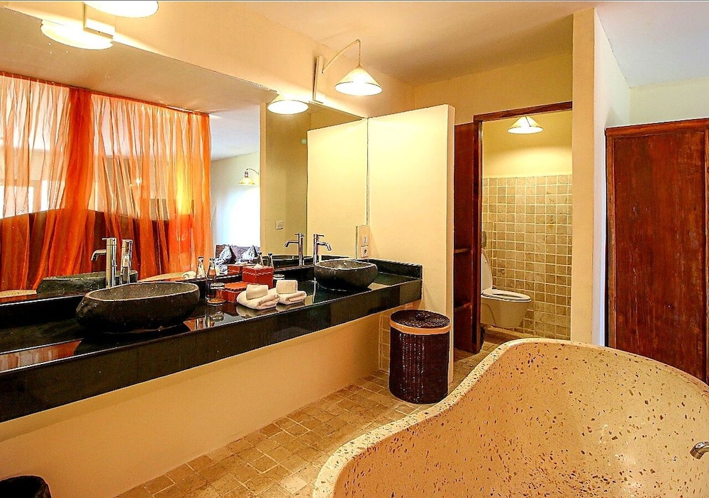 Seminyak Suites (Ex Seminyak Sky Suites by Kupu Kupu Resorts) 45/50