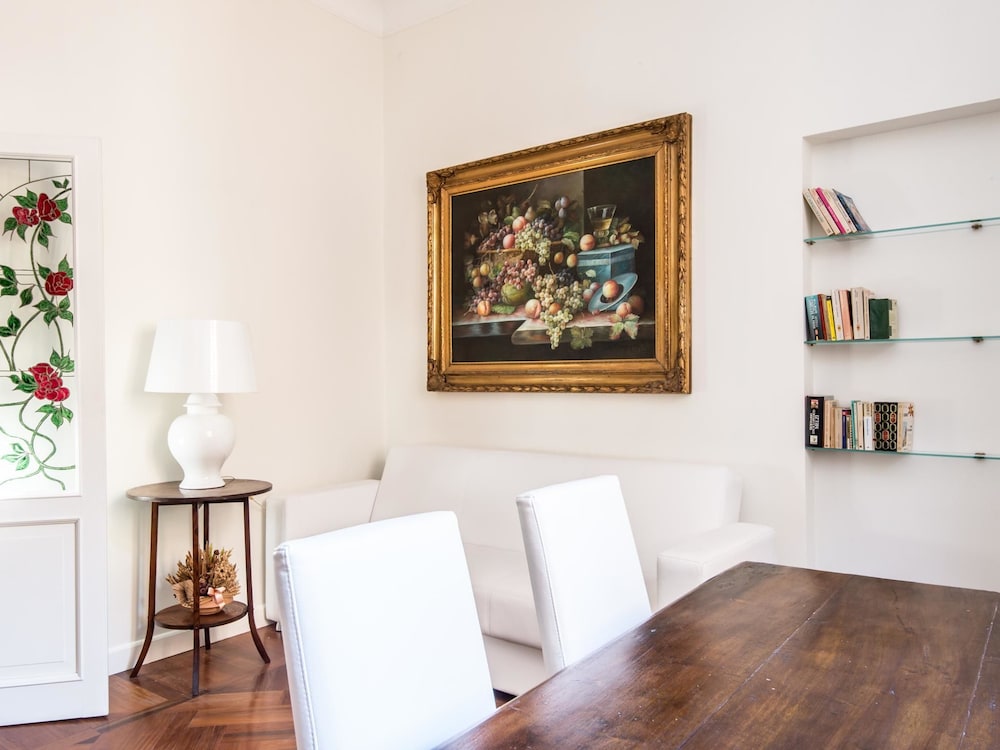 RSH Luxury Vatican Four Bedroom Apartment 21/36