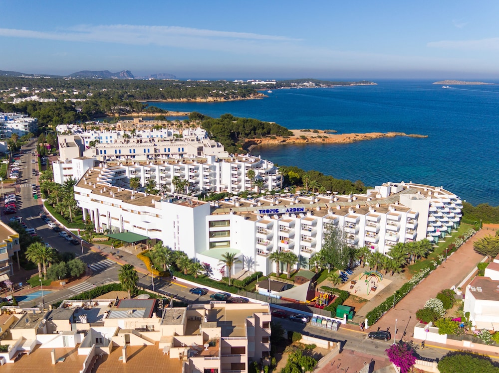 Tropic Garden Hotel & Apartments 71/73