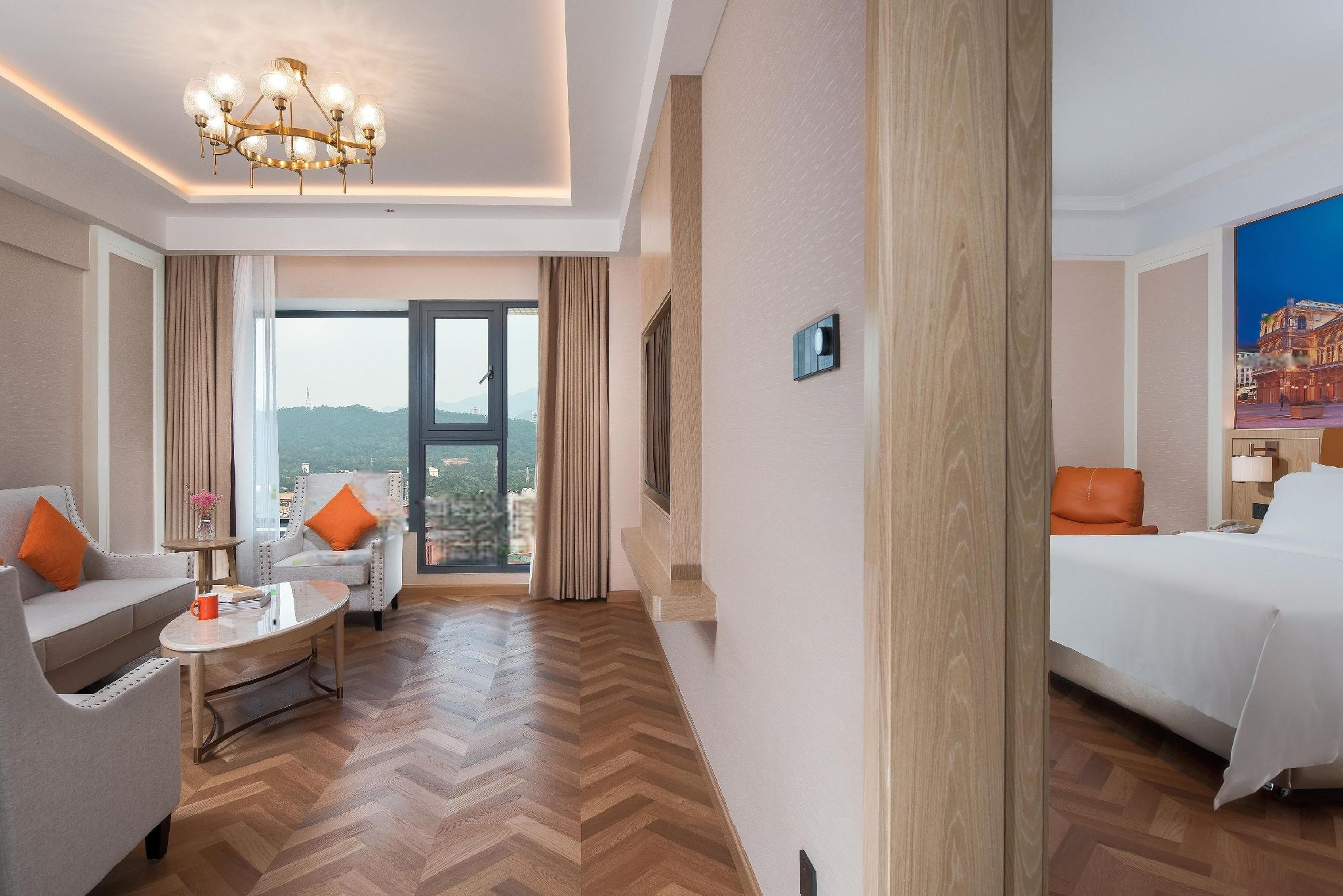 Vienna Hotel (Shenzhen Aiguo Road) 20/40