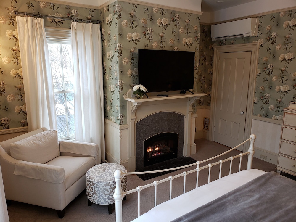 Primrose Inn 51/80