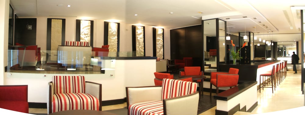 Ambassadeurs Hotel 23/31