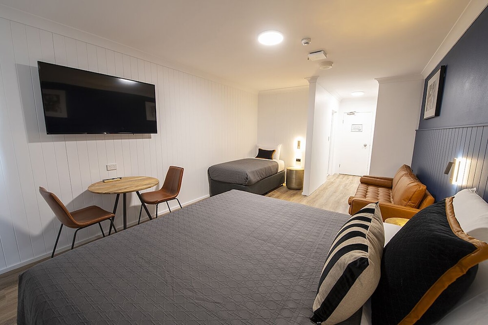 Southend Hotel 28/49
