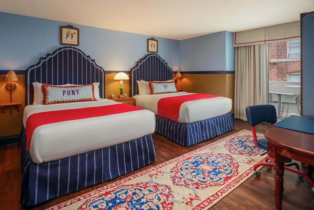 غرفة بسريرين كوين بشرفة لذوي الإعاقة، Graduate by Hilton Dallas 5/8
