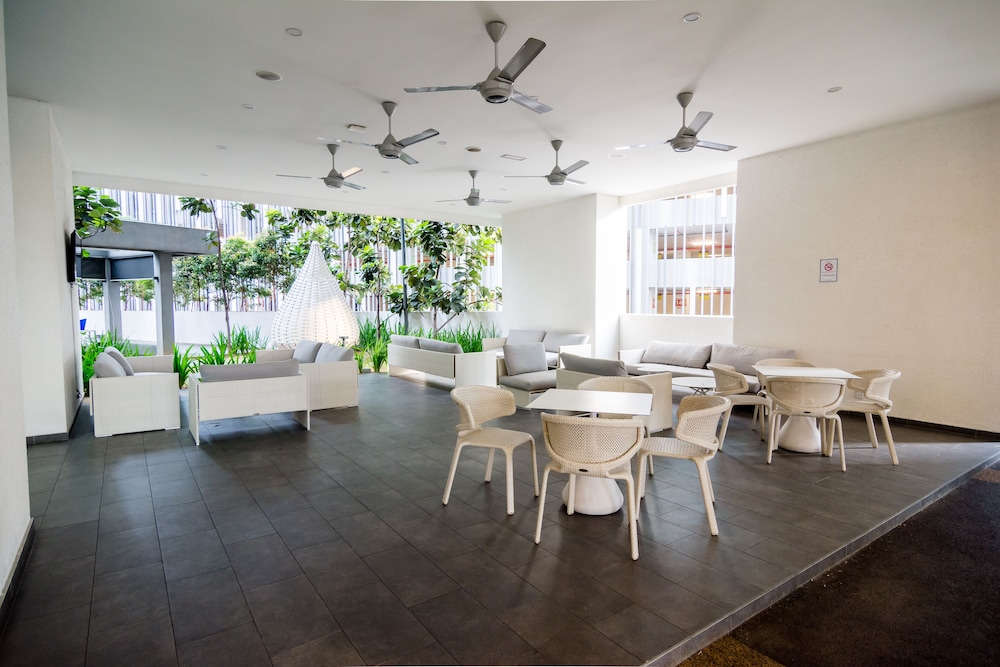 188 Serviced Suites & Shortstay Apartments 23/36