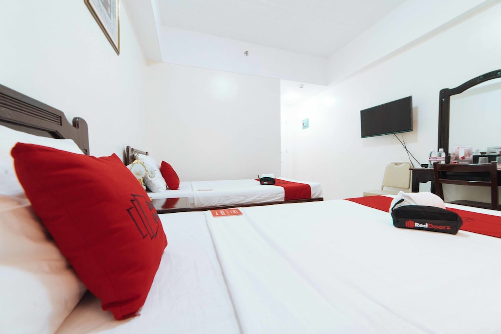 Reddoorz Plus Poblacion District Davao 16/32