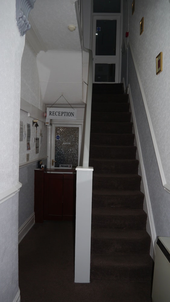 Hornby House Hotel 5/25