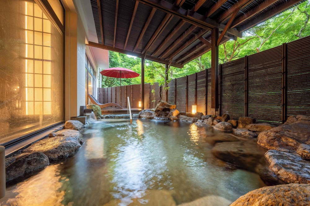 Royal Hotel Yamanaka Onsen Kajikaso 27/53