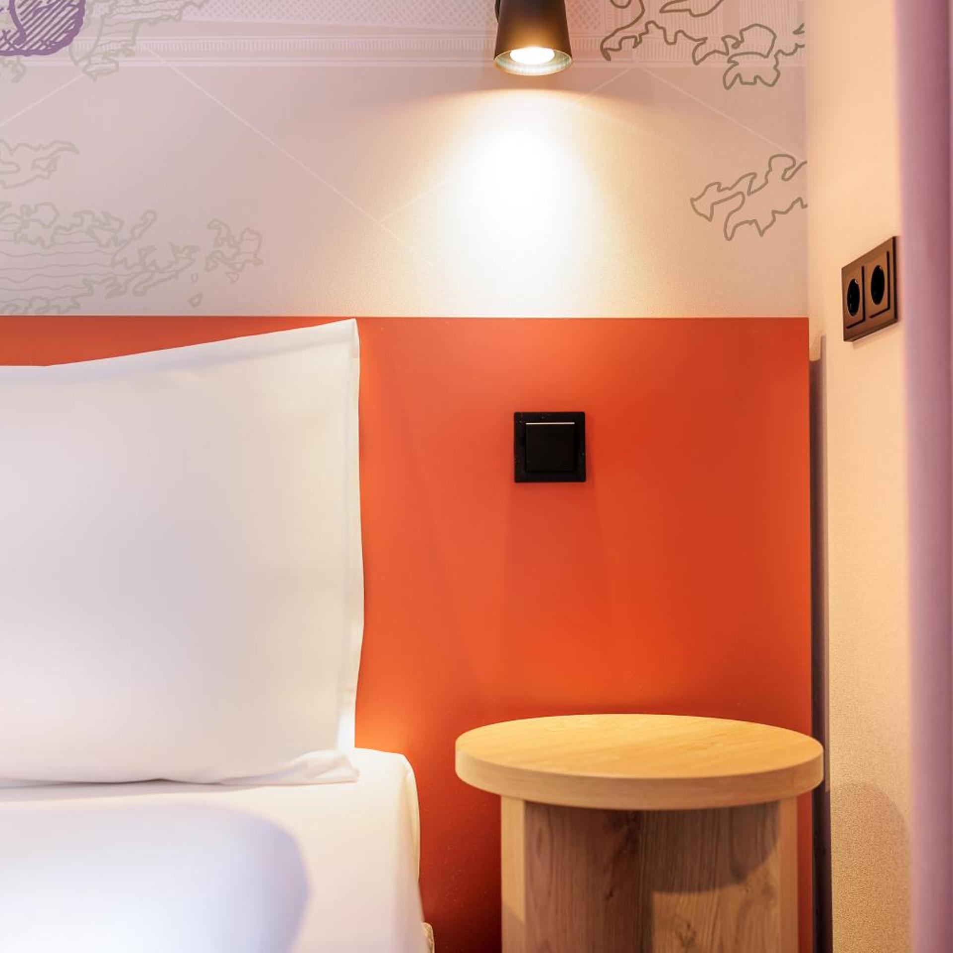 McDreams Hotel Wuppertal City 13/27