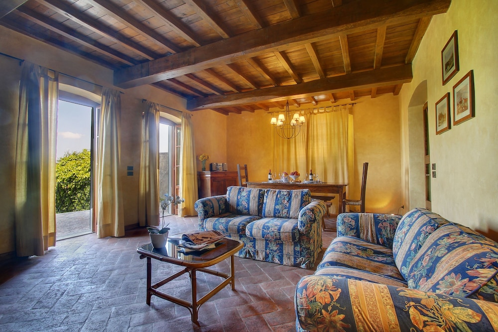 VILLA LA BORGHETTA RESORT 24/46