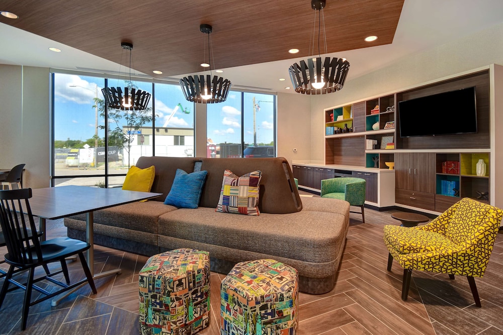 Home2 Suites by Hilton Kalamazoo Downtown 45/67