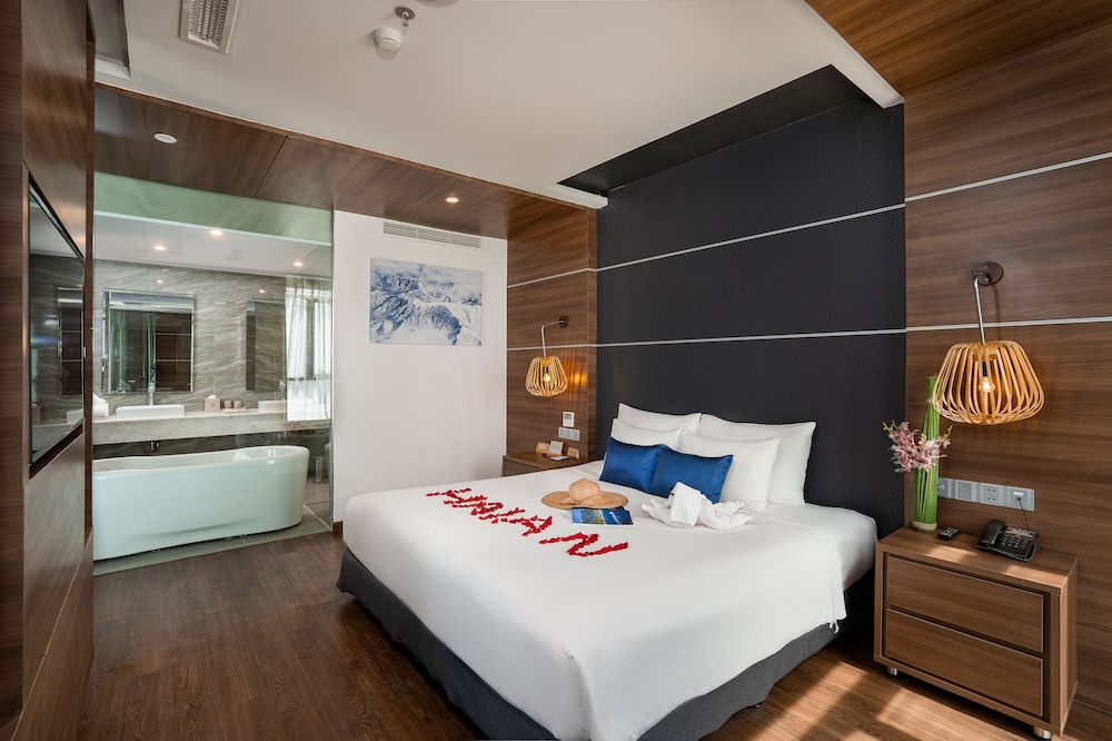 Haian Beach Hotel And Spa 25/71