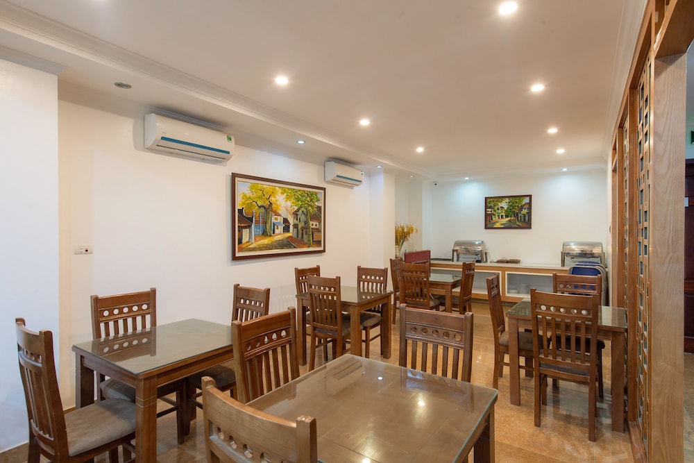 Super OYO Capital O 387 Bach Duong Hotel 37/40