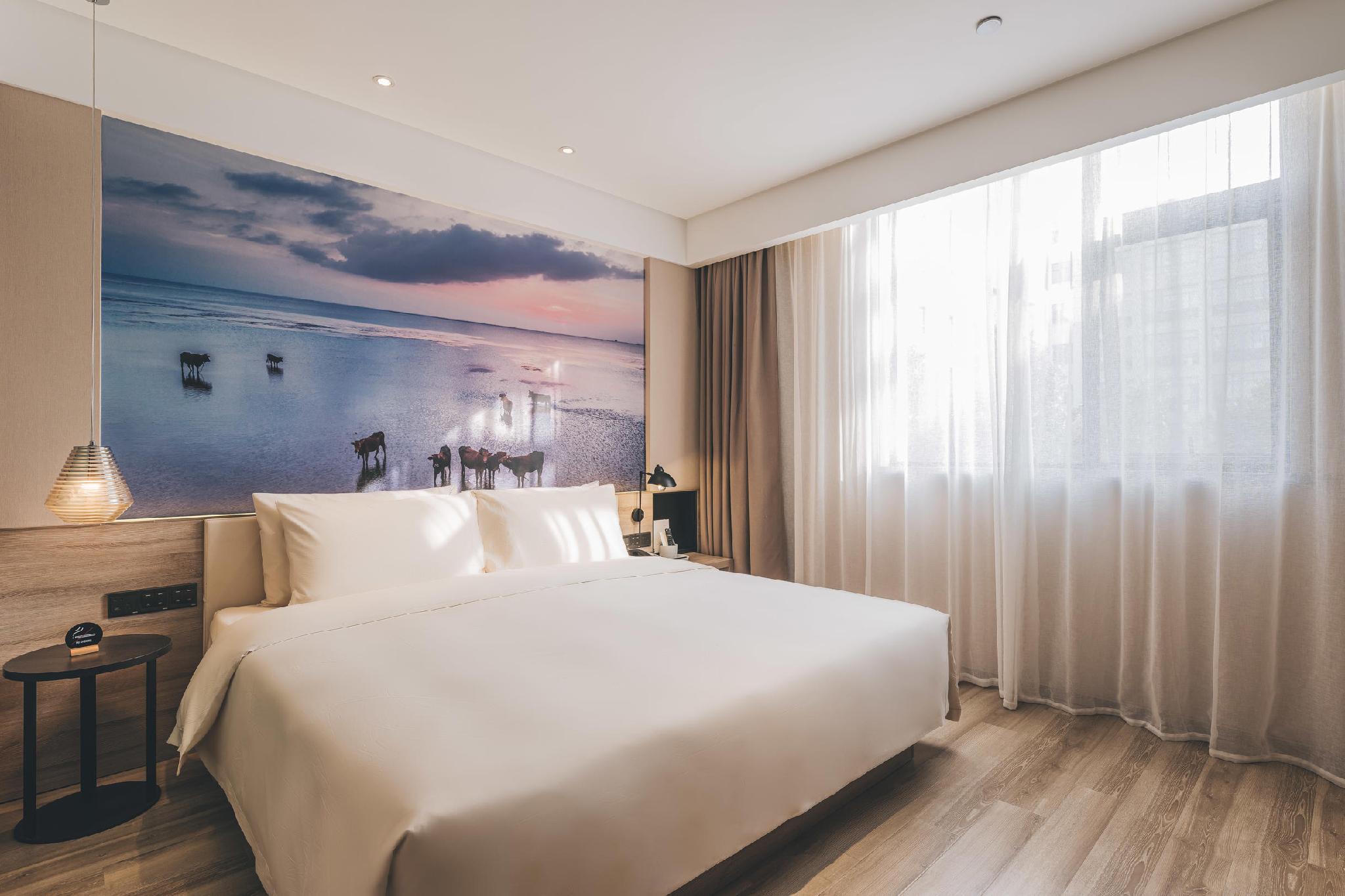 Superior, Queen Bed