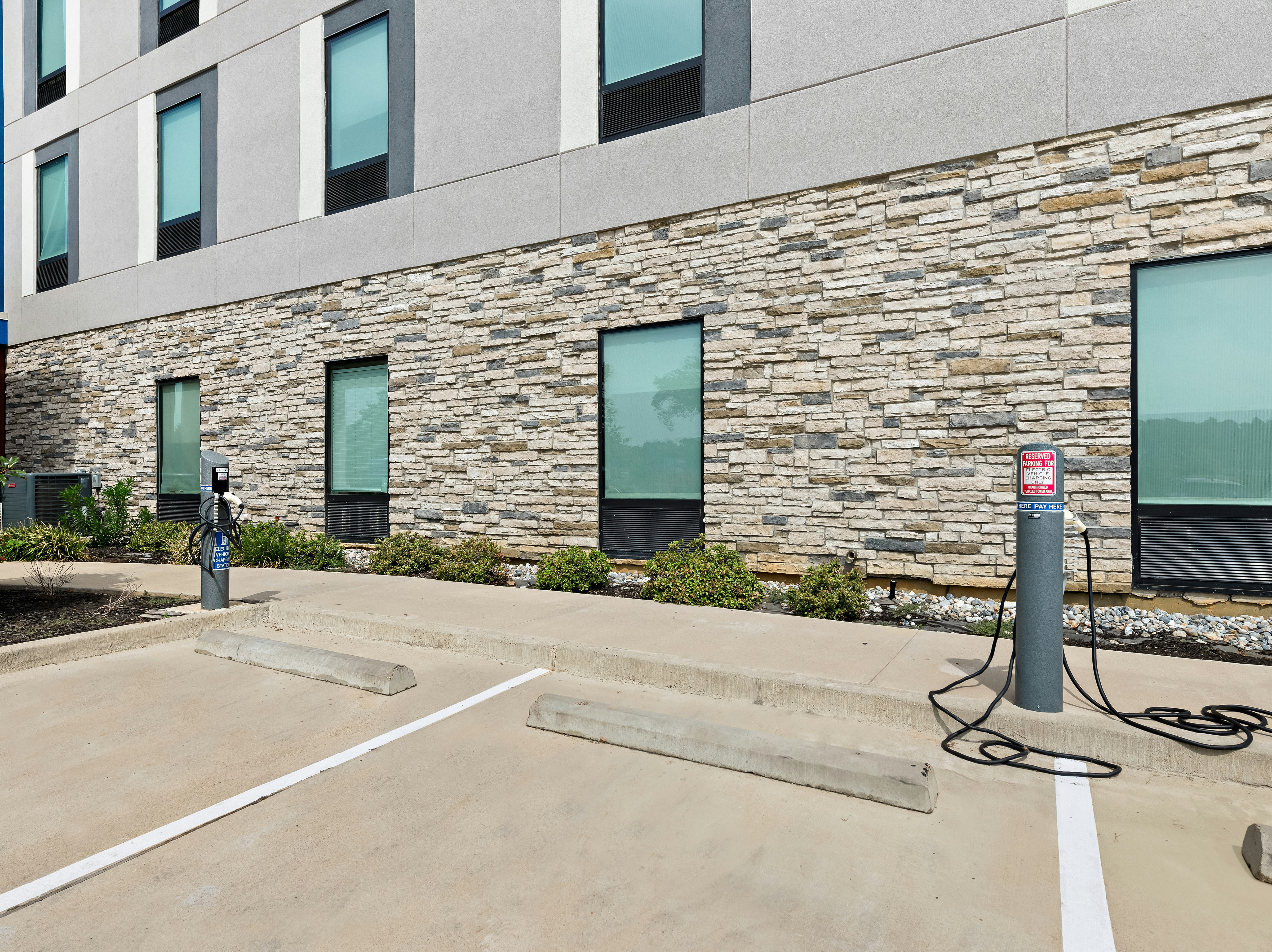 Hampton Inn Longview, TX 37/39