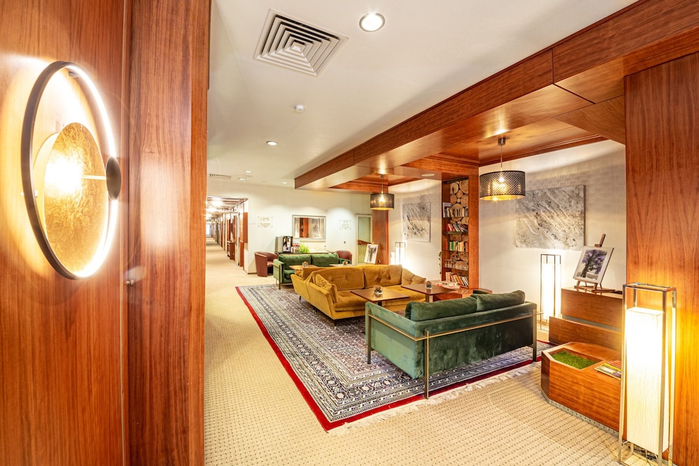Best Living Hotel Arotel 10/67