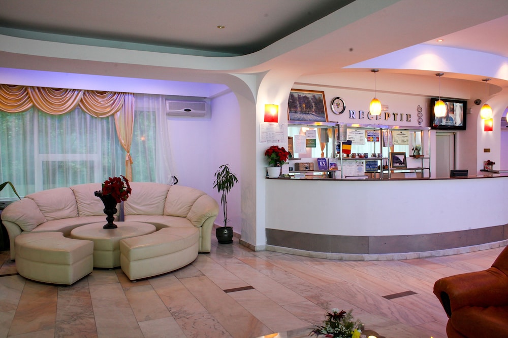 Hotel Cornul Vanatorului 40/68