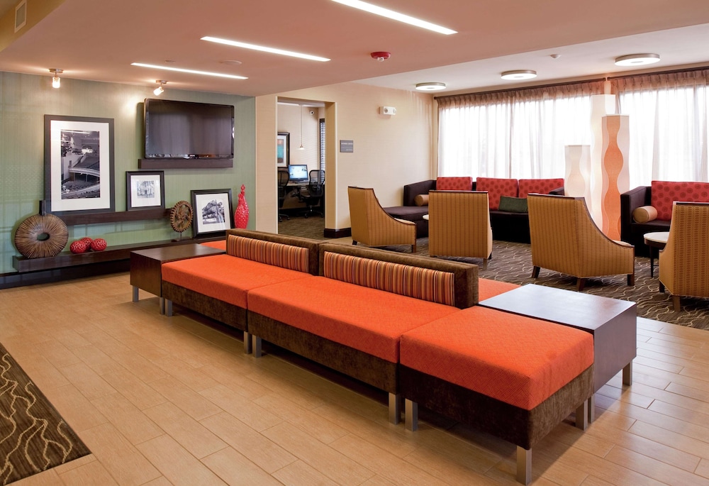 Spark by Hilton Brentwood Nashville I 65S 3/36