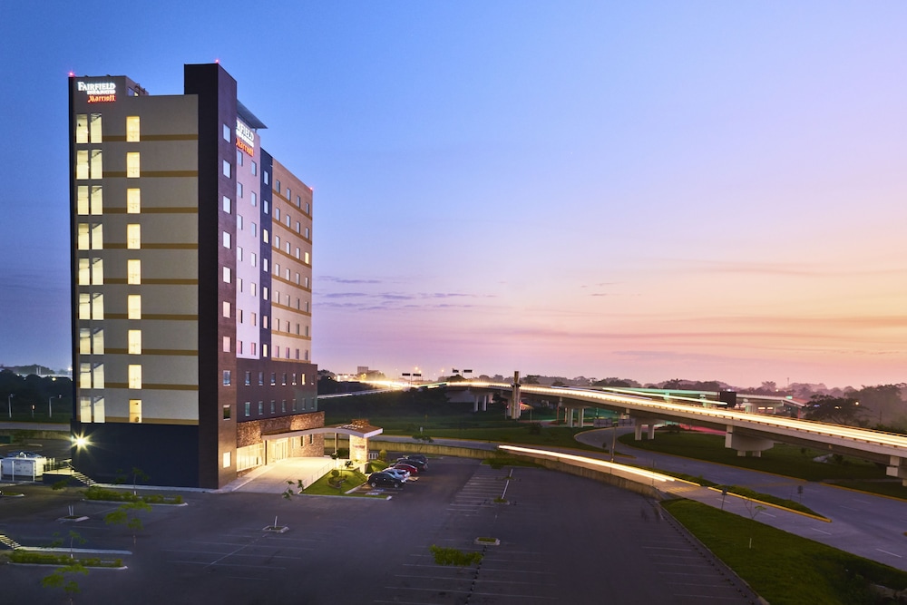 Fairfield Inn Suites By Marriott Villahermosa Tabasco 16/36