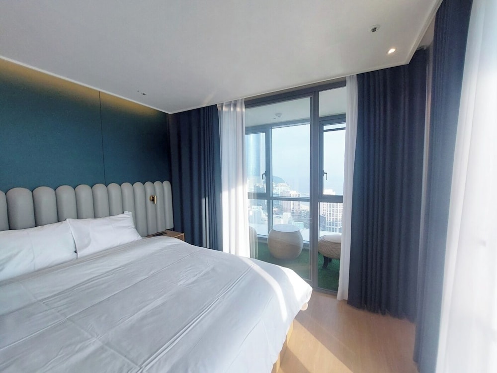 A1 with Haeundae 24/65