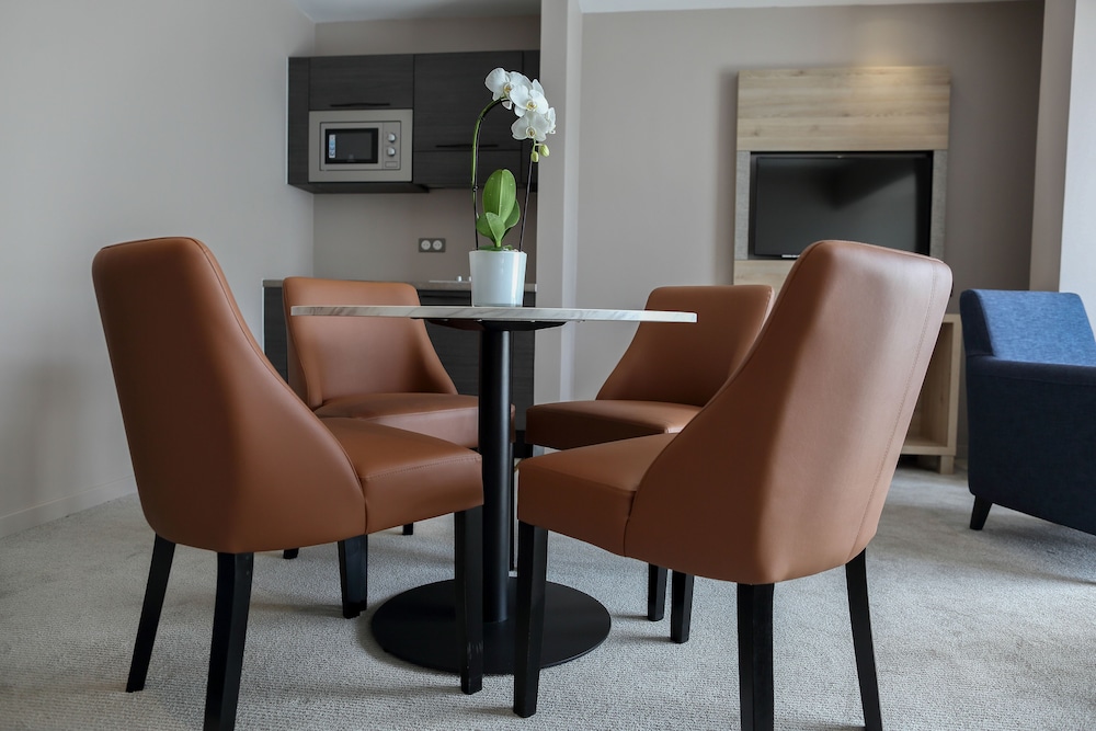 Radisson Serviced Apartments Antananarivo City Centre 67/75