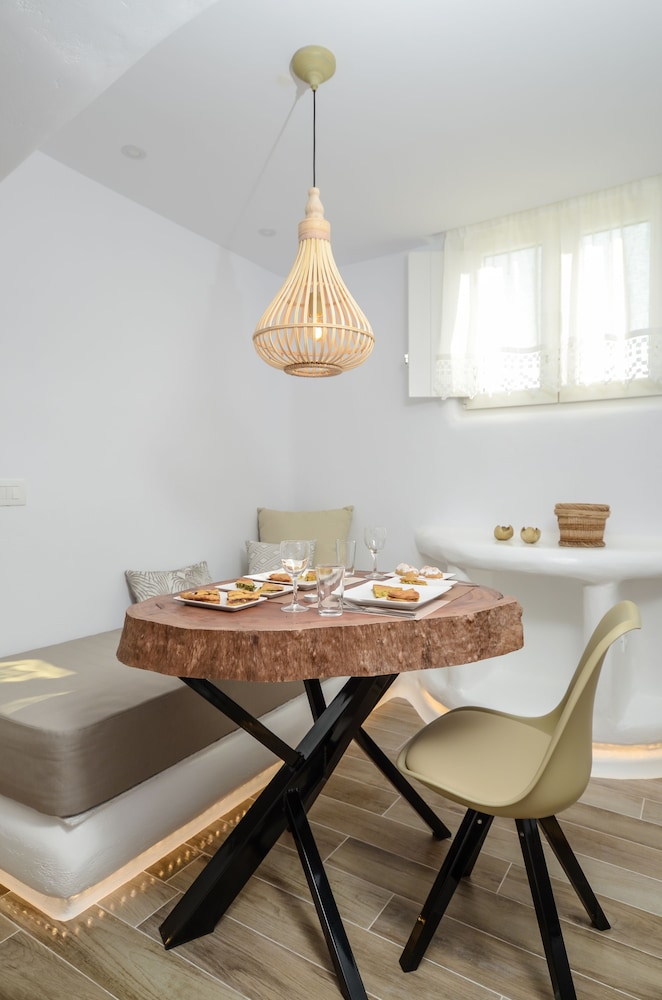 Naxos Island Escape Suites 63/71