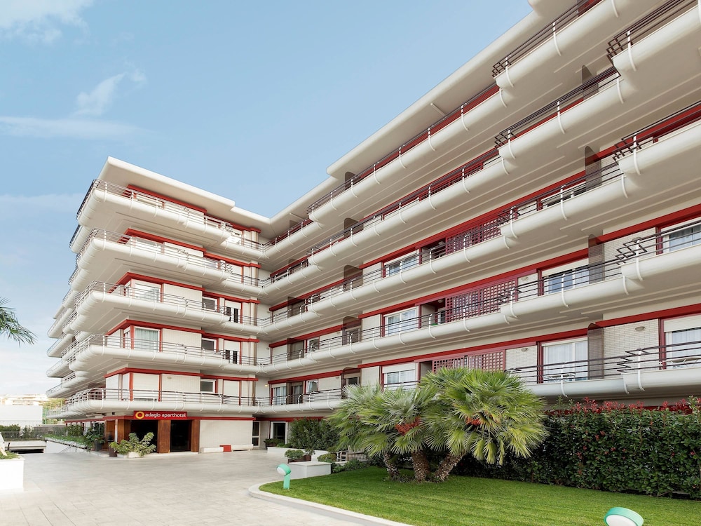 Aparthotel Adagio Rome Vatican 4/79