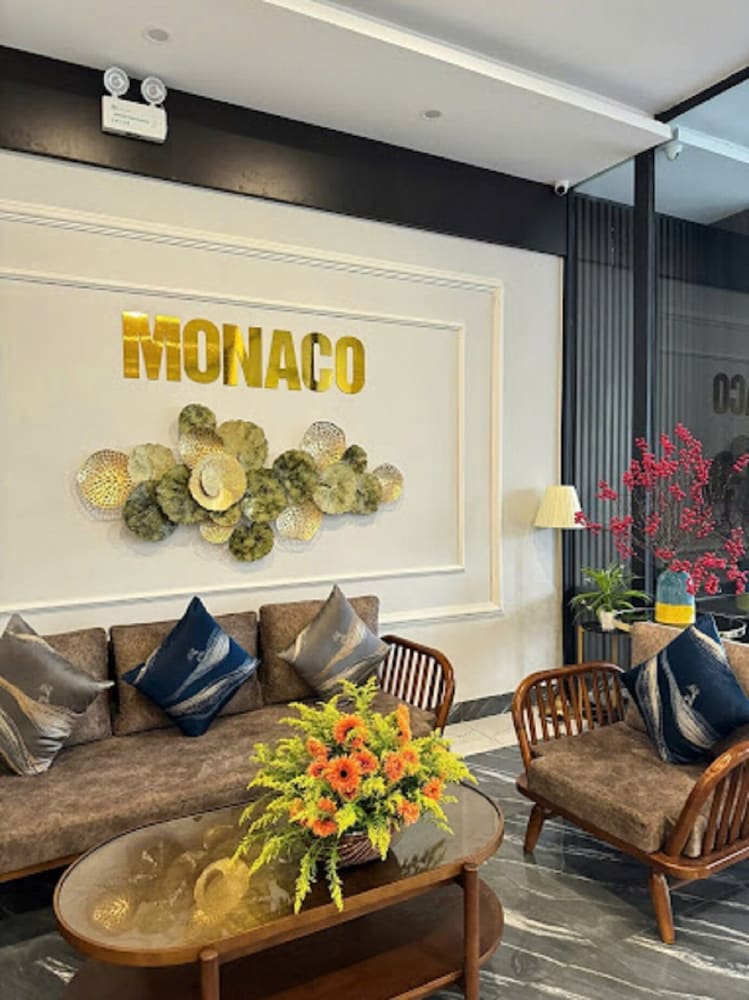 Monaco Hotel 35/49