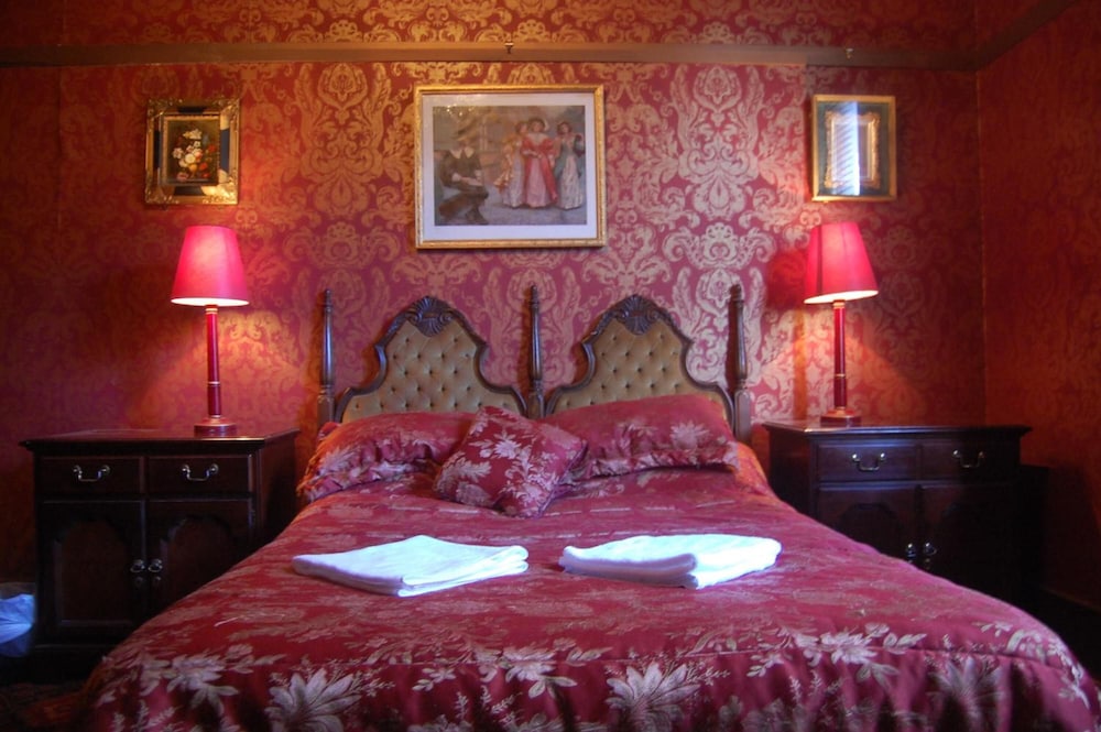 Shakespeare Hotel Surry Hills 35/37