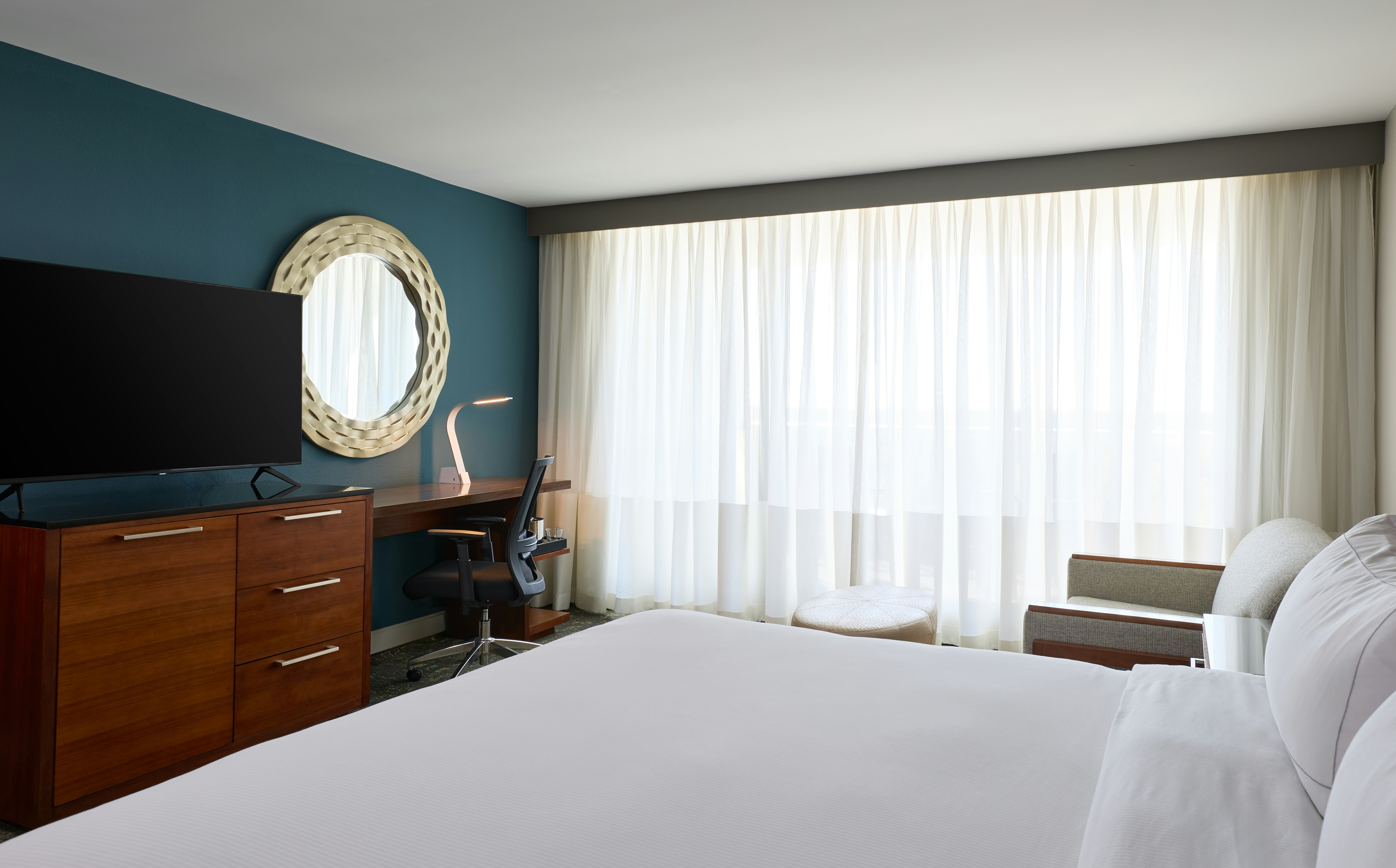 Room, King Bed, Resort View