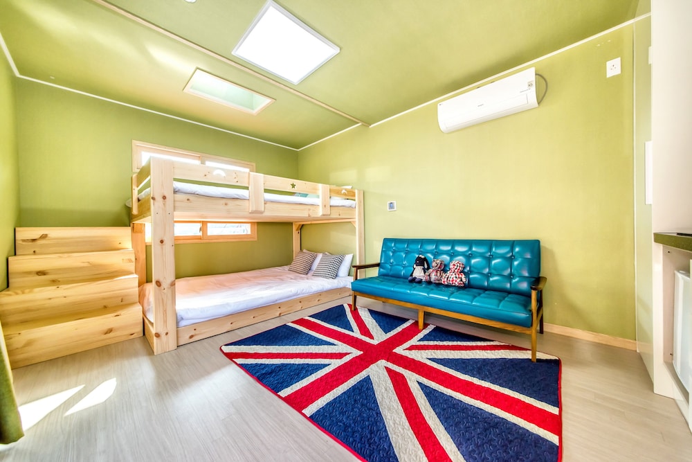 Blue Whale Resort 7/68