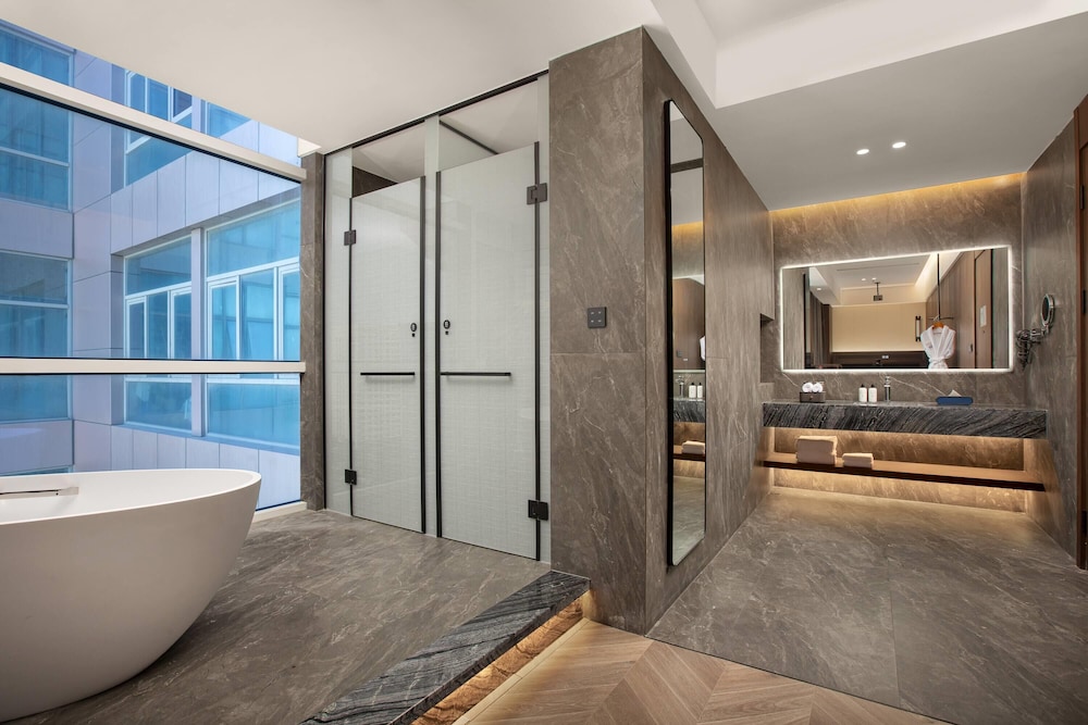 Days Hotel by Wyndham Weihai Huoju Eight Street 35/37