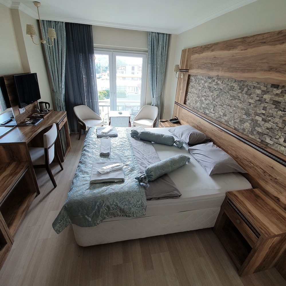 Fengo Hotel 23/69