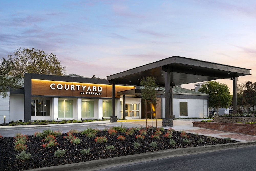 Courtyard San Mateo Foster City
