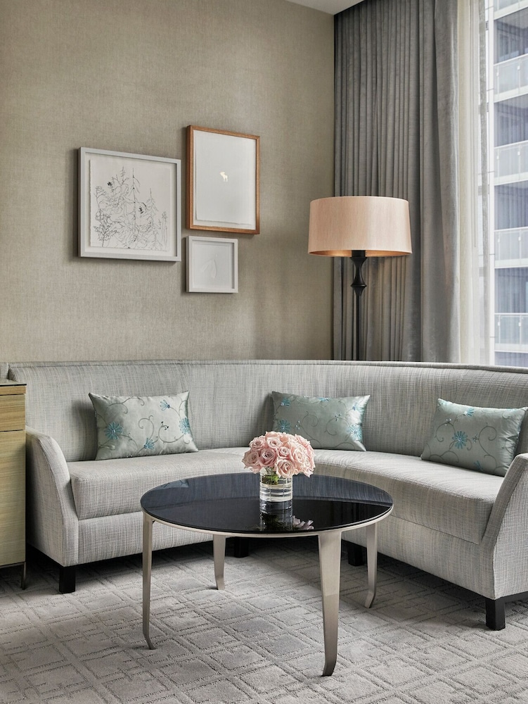 Four Seasons Hotel Toronto 35/44