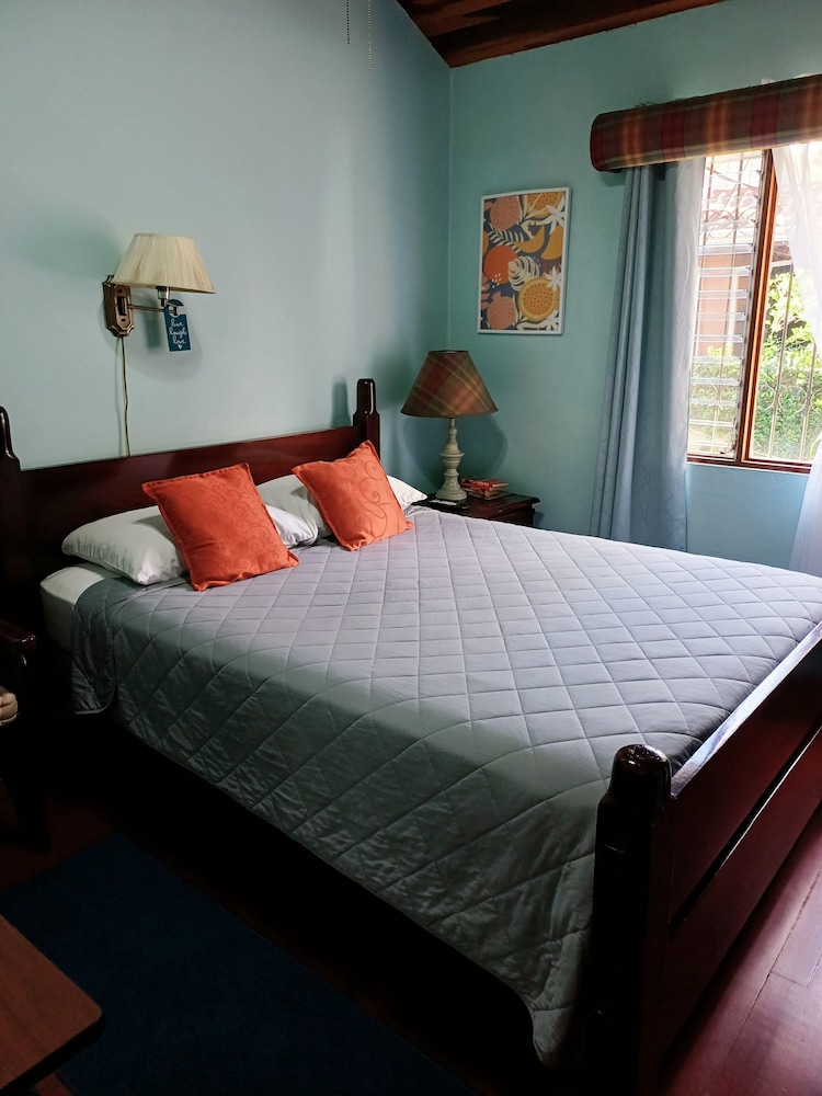 The Cariari Bed and Breakfast 16/50