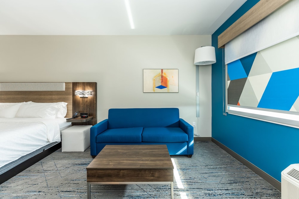 Holiday Inn Express & Suites Charlottesville - Monticello 27/65