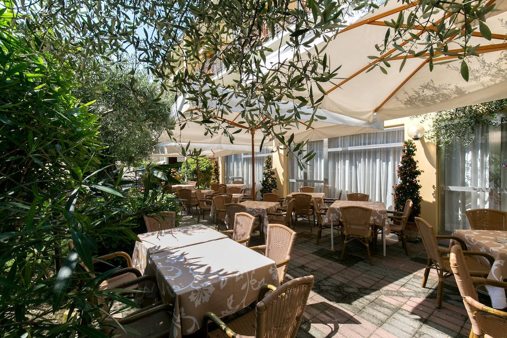 Hotel Serenella 62/73