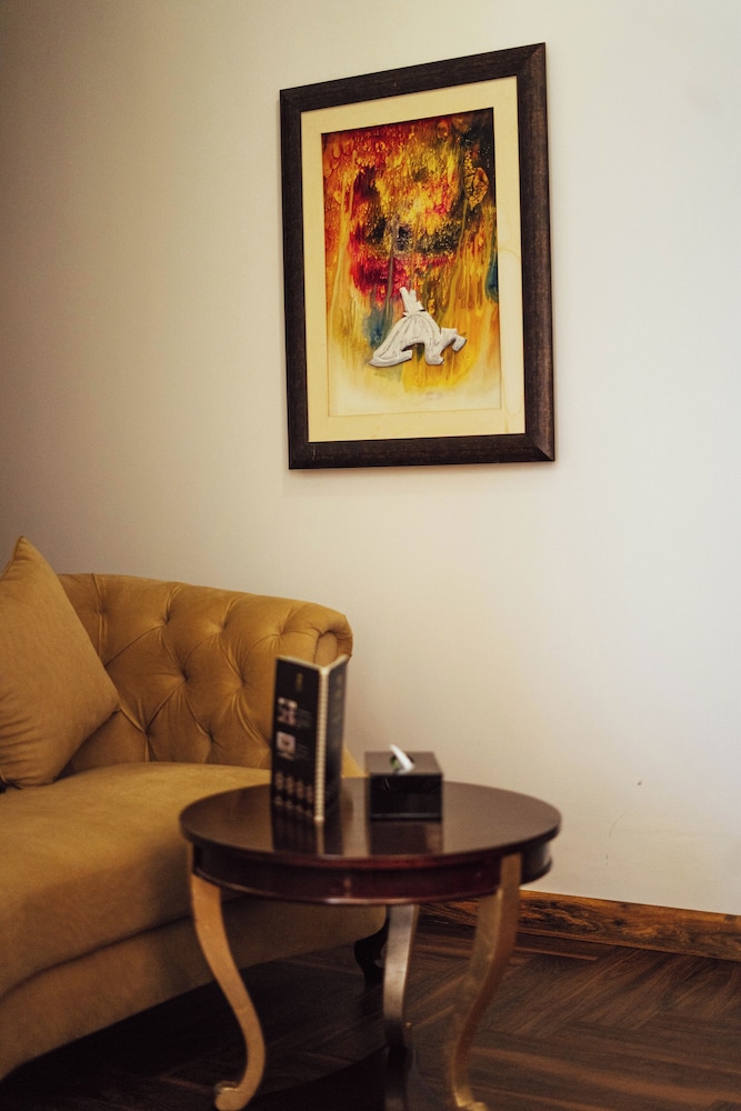 S Chalet Islamabad 42/60