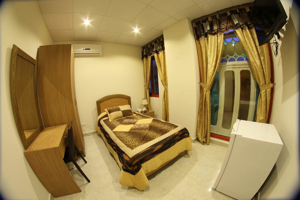 HOTEL ST JEAN 38/64