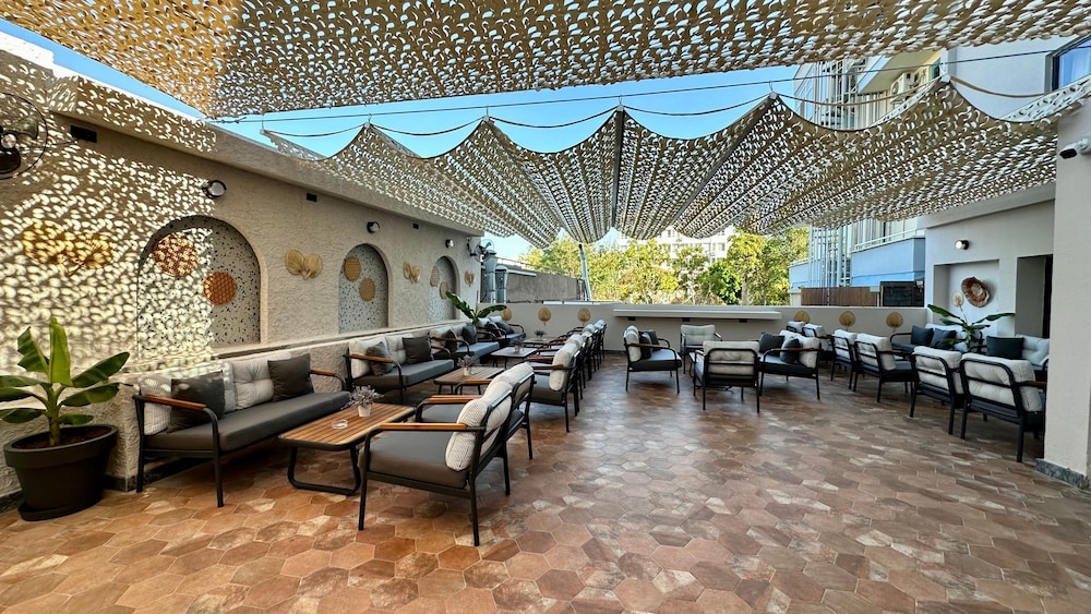 Just Inn City 43/60