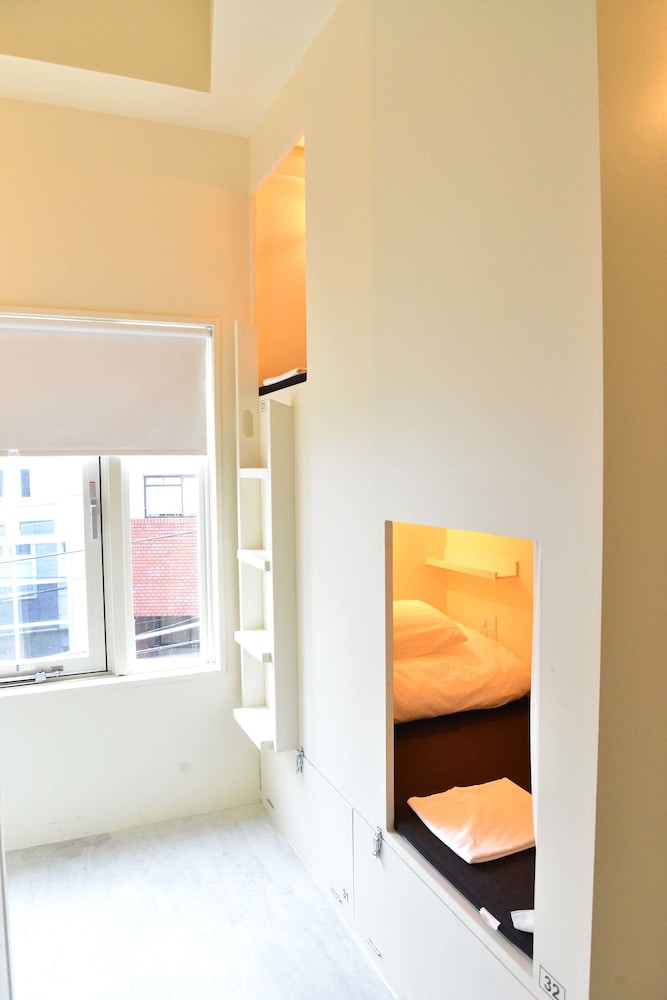 Almond Hostel & Cafe Shibuya 7/41