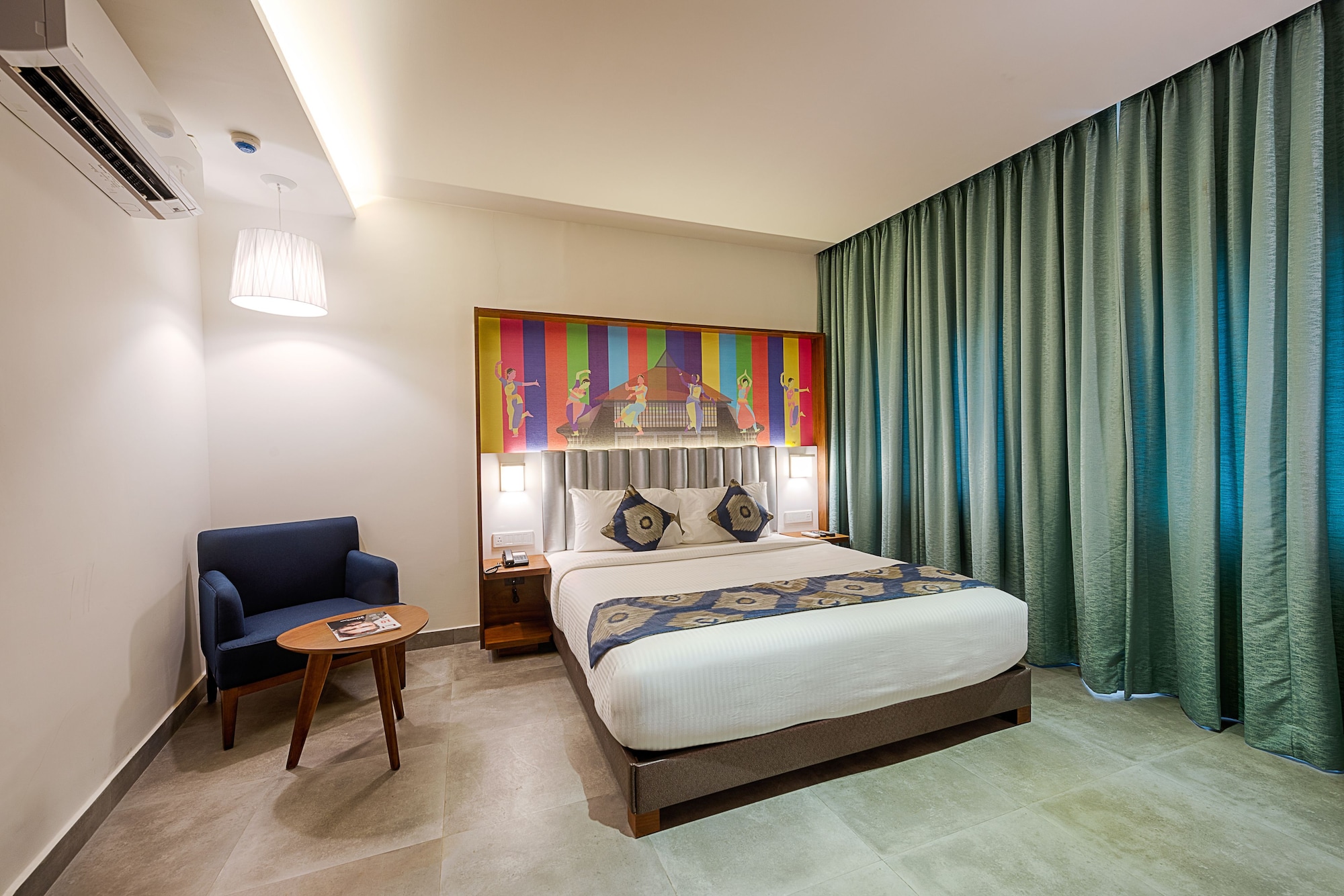 FAMILY SUITE, EXECUTIVE