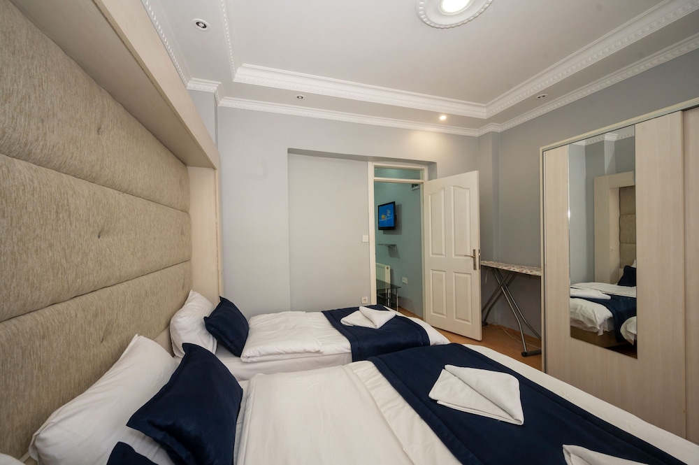 Taksim Suite Ii 8/35