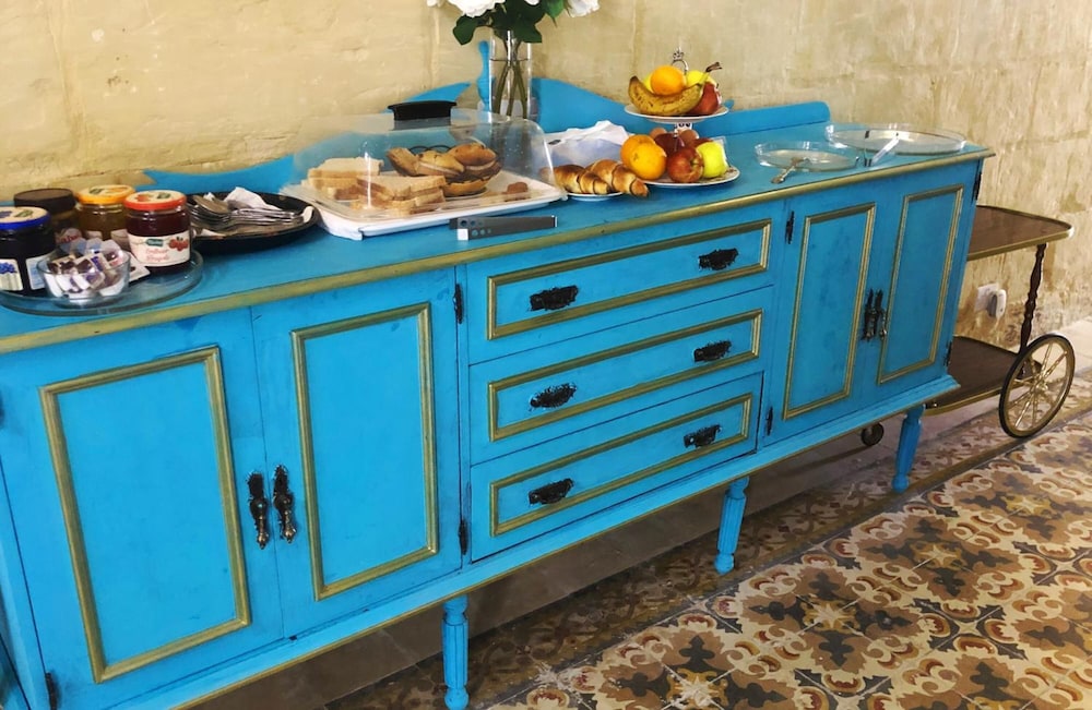 Lee's House Bed & Breakfast Sliema 37/50