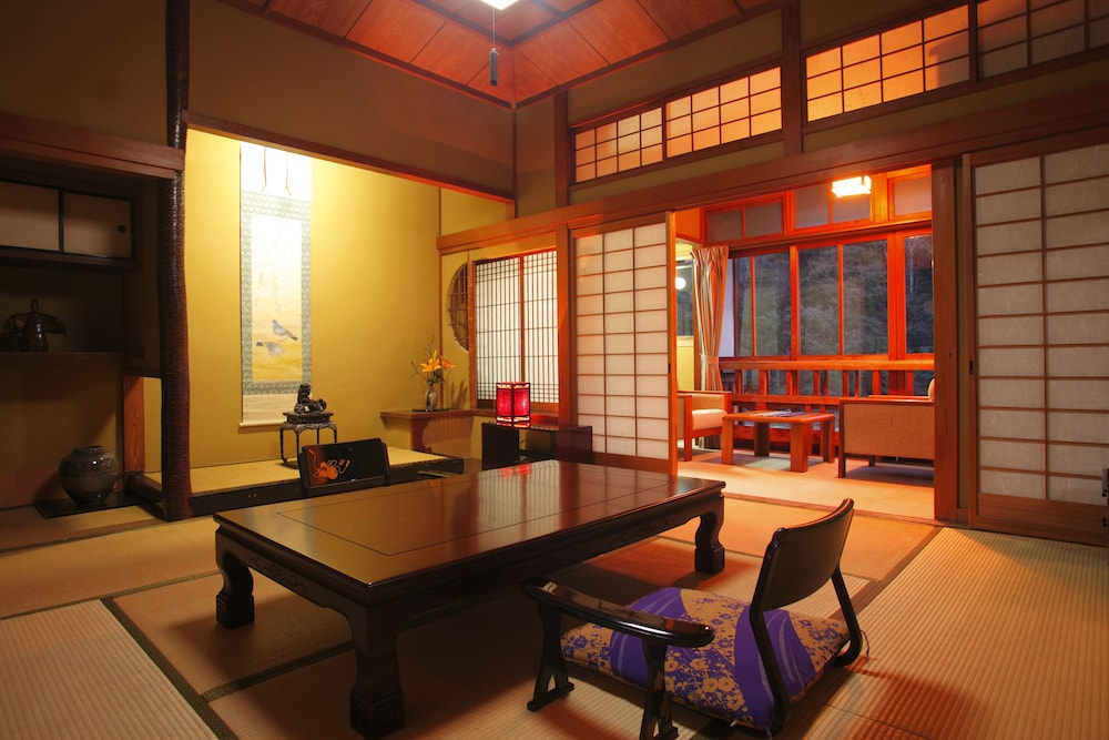 Ryokan Ohashi 32/38