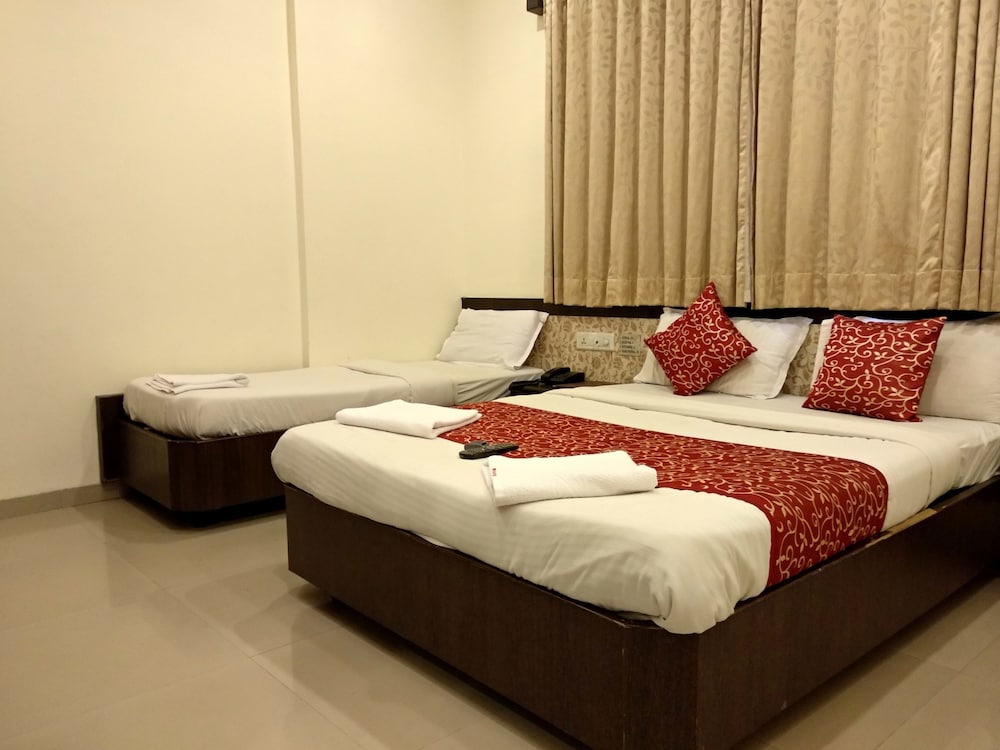 Hotel Sai Grand Castle Inn 12/38