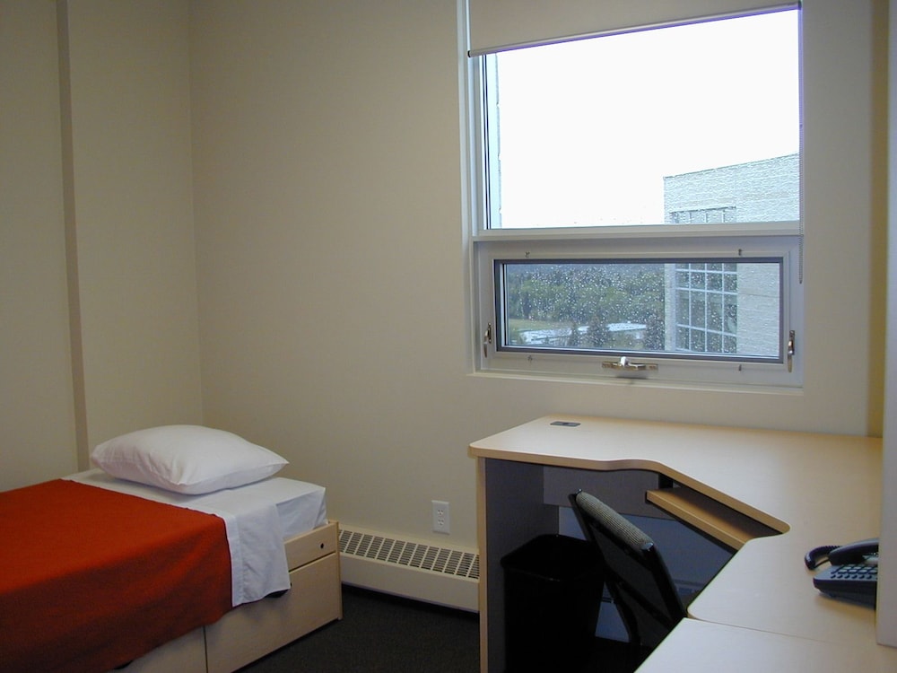 University of Alberta - Guest Accommodation 17/45