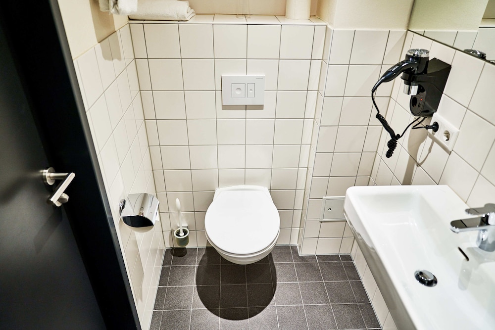 McDreams Hotel Munchen - Messe 32/32