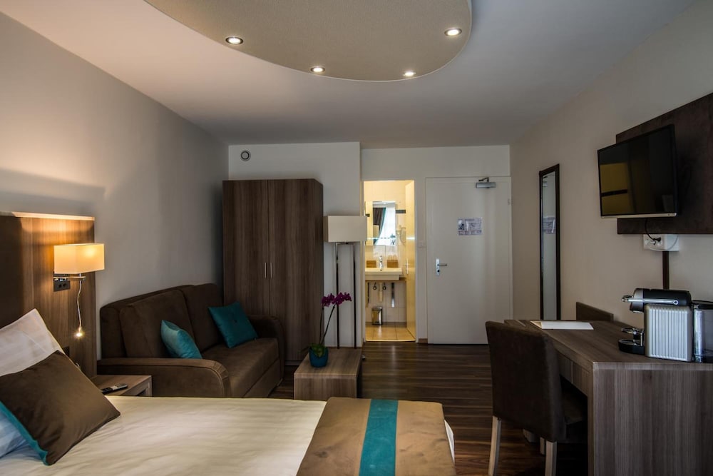 Hotel Rousseau Geneva 35/50